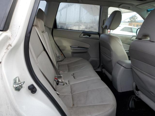 JF2SHAGC6BH713708 - 2011 SUBARU FORESTER TOURING 白色 照片 10