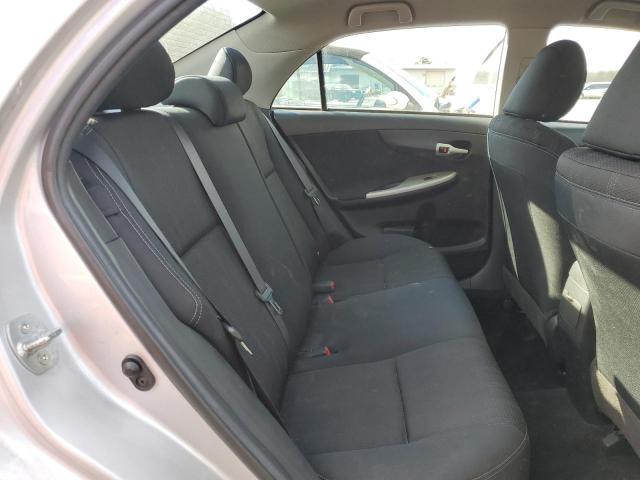 2T1BU4EE1CC792226 - 2012 TOYOTA COROLLA BASE فضي صورة 10