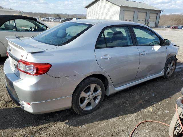 2T1BU4EE1CC792226 - 2012 TOYOTA COROLLA BASE فضي صورة 3