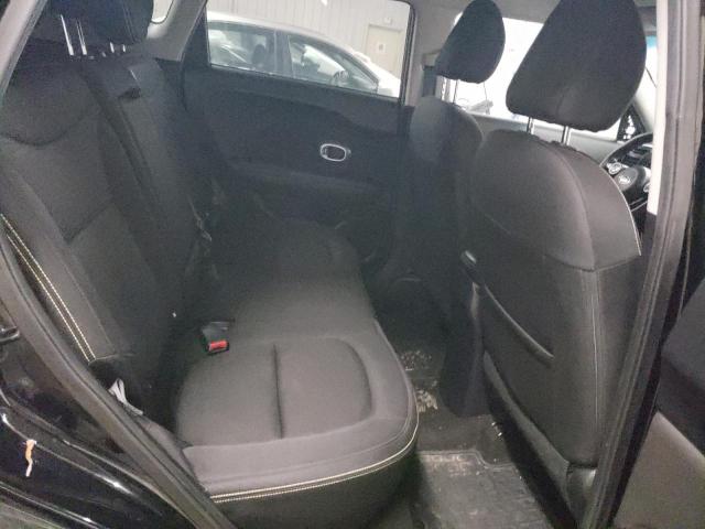 KNDJP3A54G7349417 - 2016 KIA SOUL + BLACK photo 10
