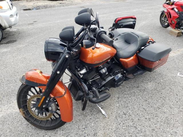 1HD1KVP12KB670827 - 2019 HARLEY-DAVIDSON FLHRXS ORANGE photo 2