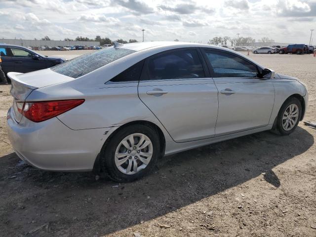 5NPEB4AC7CH500521 - 2012 HYUNDAI SONATA GLS SILVER photo 3