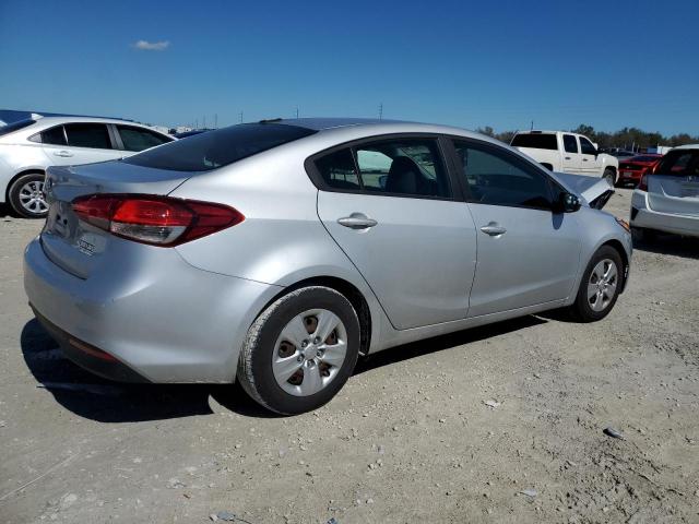 3KPFK4A77HE106827 - 2017 KIA FORTE LX SILVER photo 3