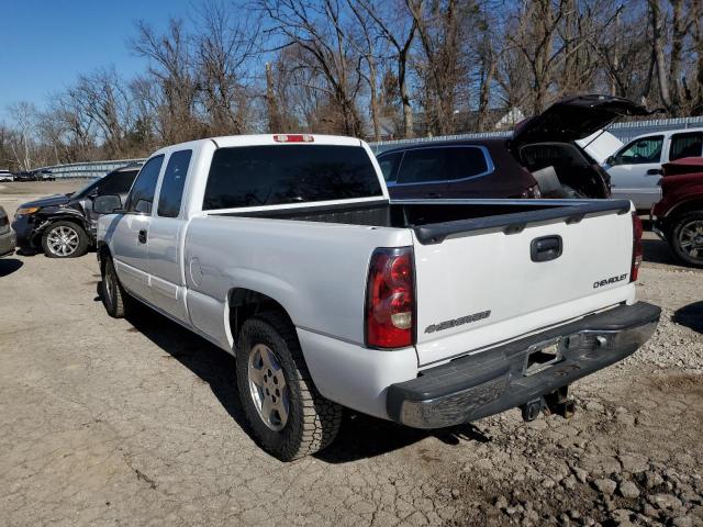 2GCEC19T451301950 - 2005 CHEVROLET SILVERADO C1500 WHITE photo 2