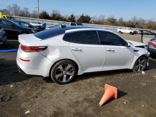 5XXGT4L30KG320942 - 2019 KIA OPTIMA LX WHITE photo 3