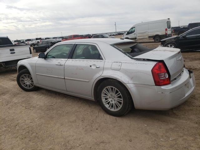 2C3CA5CV9AH327934 - 2010 CHRYSLER 300 TOURING SILVER photo 2