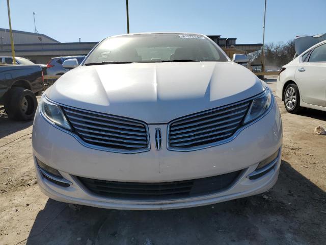 3LN6L2GK5FR620352 - 2015 LINCOLN MKZ WHITE photo 5