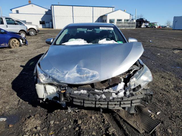 4T1BF1FK3GU126602 - 2016 TOYOTA CAMRY LE SILVER photo 5