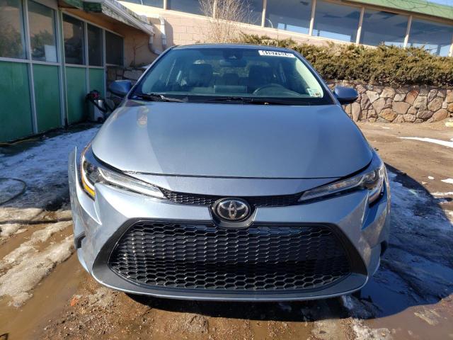 5YFEPRAE2LP100658 - 2020 TOYOTA COROLLA LE GRAY photo 5