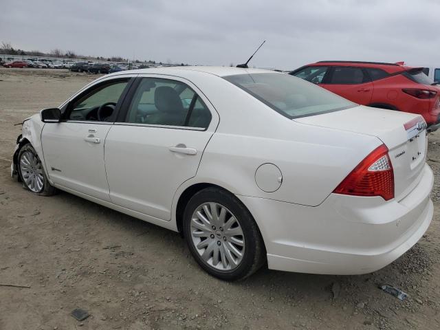 3FADP0L38AR185439 - 2010 FORD FUSION HYBRID WHITE photo 2