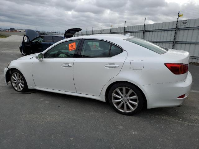 JTHCF5C24A5037500 - 2010 LEXUS IS 250 WHITE photo 2