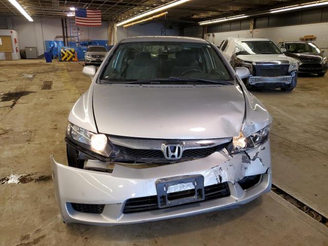 1HGFA16519L023249 - 2009 HONDA CIVIC LX SILVER photo 5