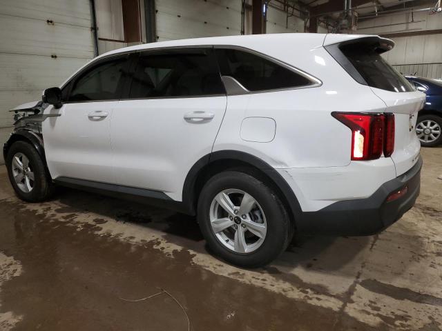 5XYRG4LC5MG018736 - 2021 KIA SORENTO LX WHITE photo 2