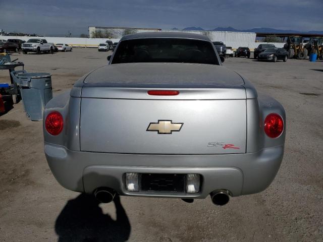 1GCES14H05B114789 - 2005 CHEVROLET SSR 银色 照片 6