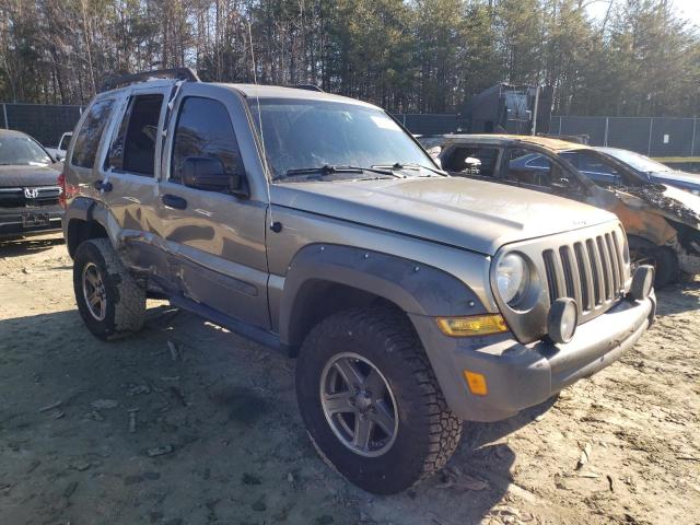 1J4GL38K55W685219 - 2005 JEEP LIBERTY RENEGADE GRAY photo 4