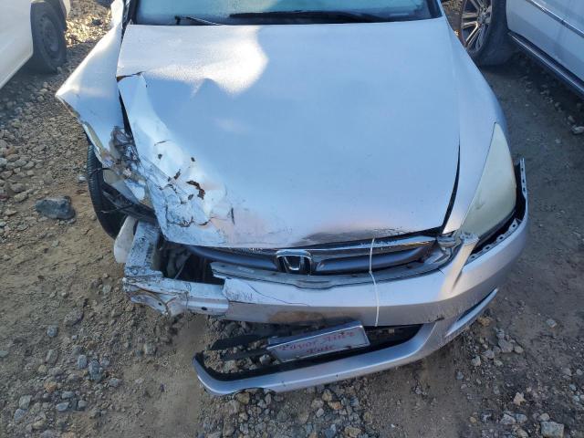 1HGCM56306A148749 - 2006 HONDA ACCORD SE SILVER photo 11