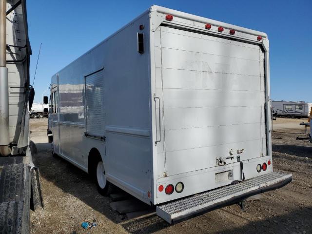 4UZA4FA48YCF99770 - 2000 FREIGHTLINER CHASSIS M LINE WALK-IN VAN WHITE photo 2