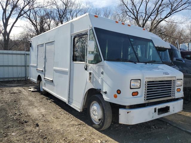 4UZA4FA48YCF99770 - 2000 FREIGHTLINER CHASSIS M LINE WALK-IN VAN WHITE photo 4