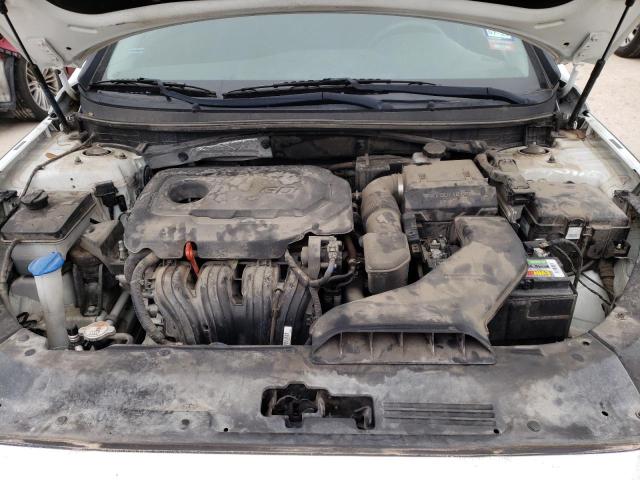 5NPE24AF7JH606426 - 2018 HYUNDAI SONATA SE WHITE photo 11