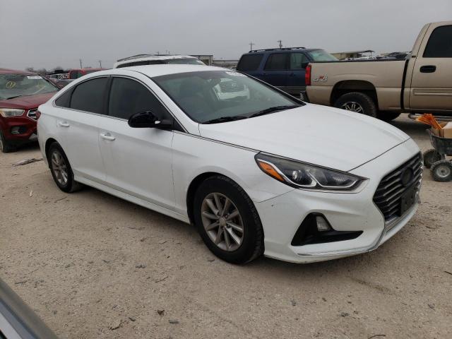 5NPE24AF7JH606426 - 2018 HYUNDAI SONATA SE WHITE photo 4