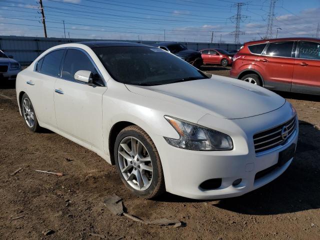 1N4AA5AP9AC841315 - 2010 NISSAN MAXIMA S WHITE photo 4