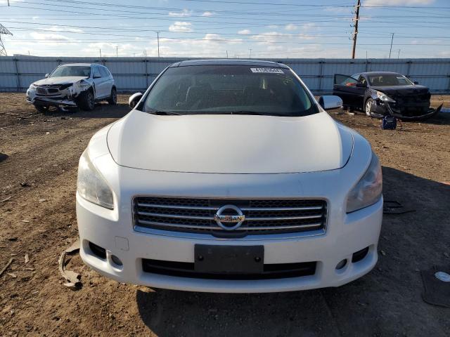 1N4AA5AP9AC841315 - 2010 NISSAN MAXIMA S WHITE photo 5