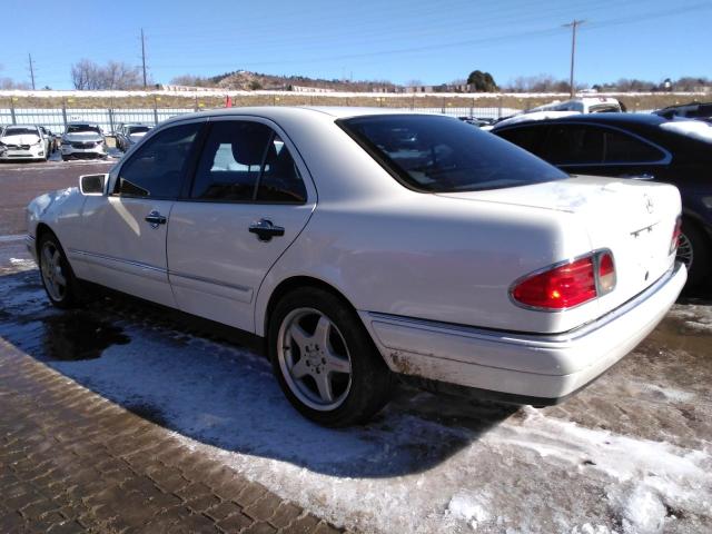 WDBJF65F9WA657481 - 1998 MERCEDES-BENZ E 320 WHITE photo 2