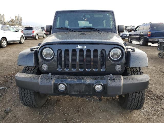 1C4HJWEG3GL229970 - 2016 JEEP WRANGLER U SAHARA BLACK photo 5