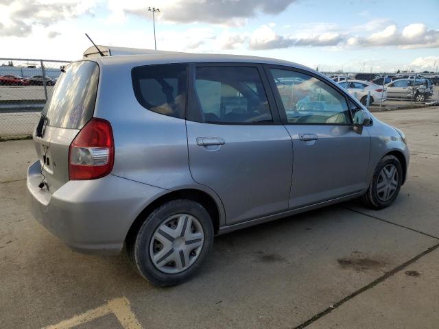 JHMGD38488S006977 - 2008 HONDA FIT SILVER photo 3