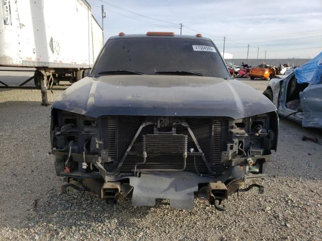 1GCJC332X4F214927 - 2004 CHEVROLET SILVERADO C3500 GRAY photo 5