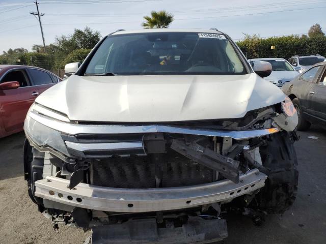 5FNYF5H95HB026558 - 2017 HONDA PILOT TOURING WHITE photo 5