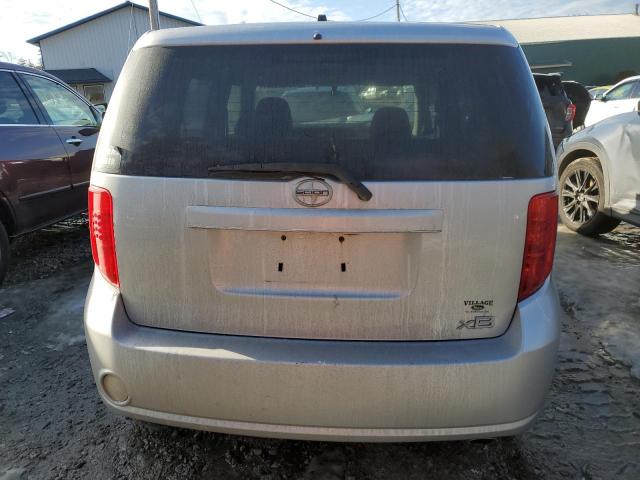 JTLKE50E181057711 - 2008 TOYOTA SCION XB SILVER photo 6