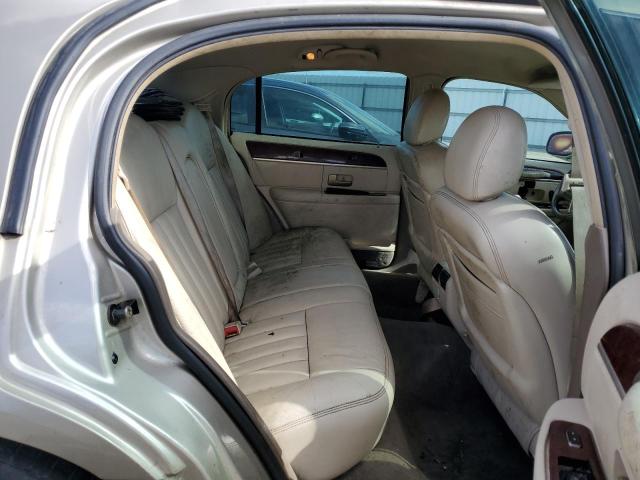 1LNHM81WX4Y646125 - 2004 LINCOLN TOWN CAR EXECUTIVE GOLD photo 10