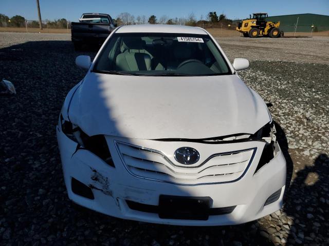 4T1BF3EK4BU644272 - 2011 TOYOTA CAMRY BASE WHITE photo 5