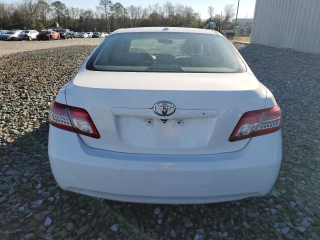 4T1BF3EK4BU644272 - 2011 TOYOTA CAMRY BASE WHITE photo 6