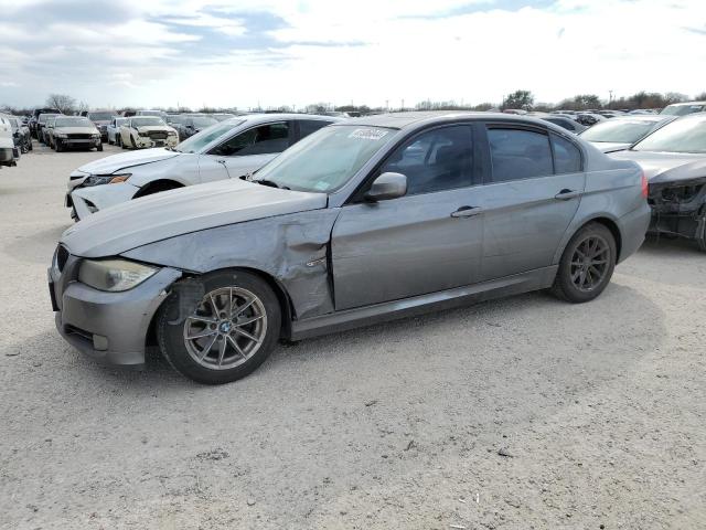 WBAPH7C59AE129802 - 2010 BMW 328 I GRAY photo 1