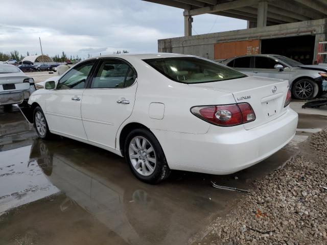 JTHBA30G045036105 - 2004 LEXUS ES 330 WHITE photo 2