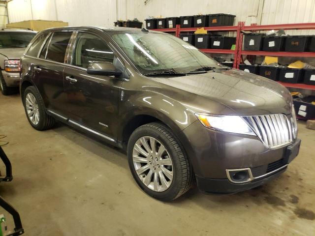 2LMDJ8JK7BBJ18318 - 2011 LINCOLN MKX BROWN photo 4