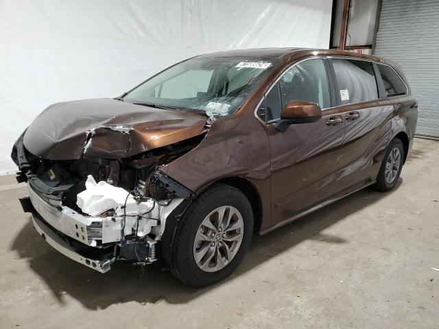 5TDKRKEC9NS123006 - 2022 TOYOTA SIENNA LE BROWN photo 1