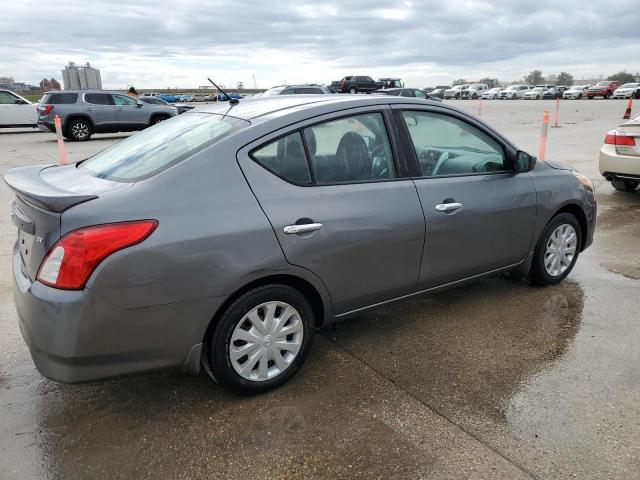 3N1CN7AP1HL901673 - 2017 NISSAN VERSA S GRAY photo 3