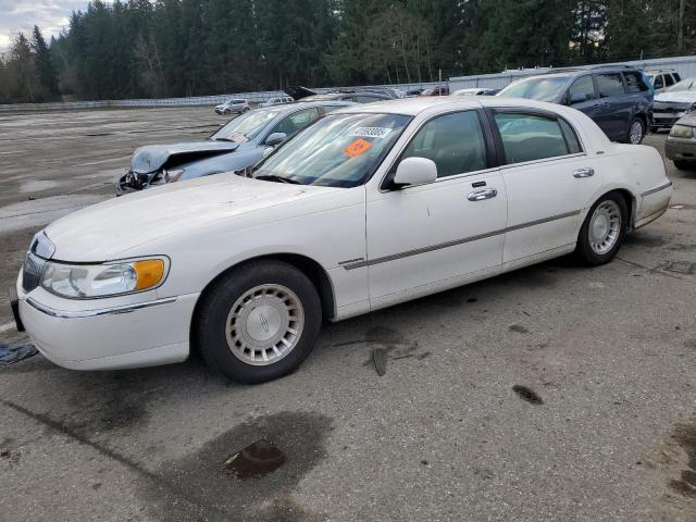 1LNHM81W91Y729914 - 2001 LINCOLN TOWN CAR EXECUTIVE Weiß Foto 1