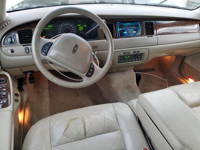 1LNHM81W91Y729914 - 2001 LINCOLN TOWN CAR EXECUTIVE Weiß Foto 8