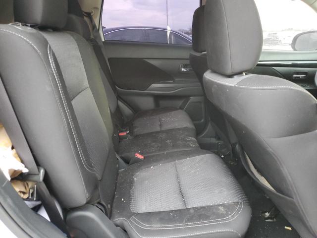 JA4AD2A34KZ009564 - 2019 MITSUBISHI OUTLANDER ES SILVER photo 11