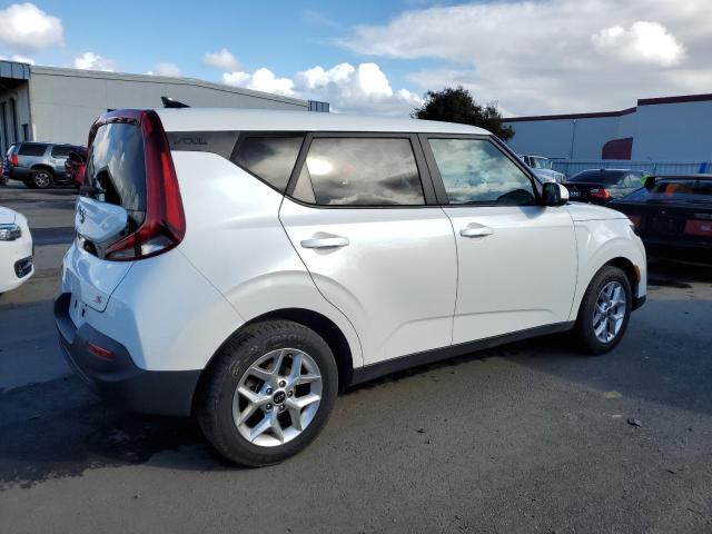 KNDJ23AU3M7786441 - 2021 KIA SOUL LX WHITE photo 3