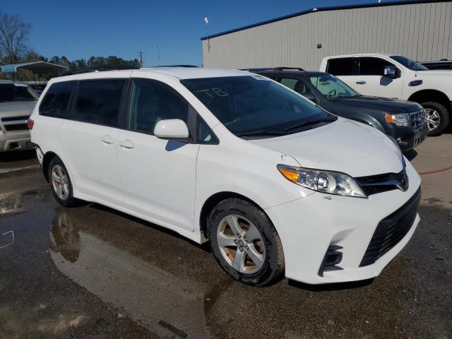 5TDKZ3DC7KS991735 - 2019 TOYOTA SIENNA LE WHITE photo 4