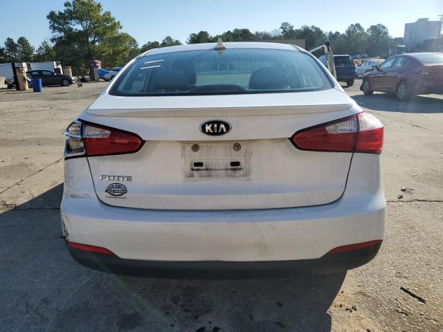 KNAFX4A65F5416344 - 2015 KIA FORTE LX WHITE photo 6