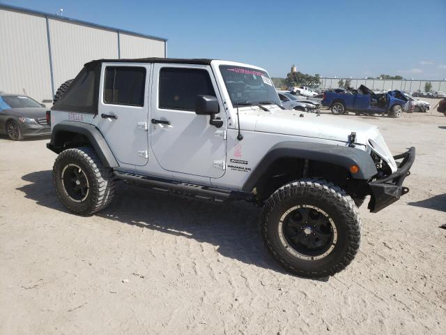 1C4BJWDG6FL612839 - 2015 JEEP WRANGLER U SPORT WHITE photo 4