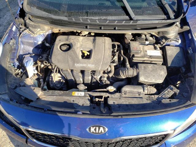 3KPFL4A70HE072971 - 2017 KIA FORTE LX BLUE photo 11