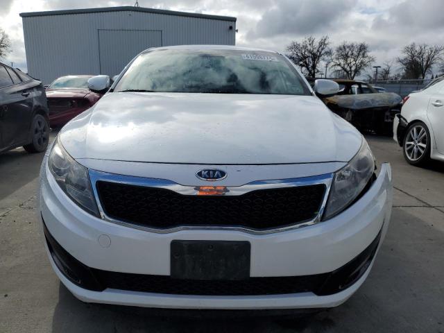 KNAGN4A72B5066202 - 2011 KIA OPTIMA EX WHITE photo 5