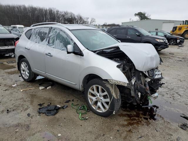 JN8AS5MT5BW573853 - 2011 NISSAN ROGUE S SILVER photo 4